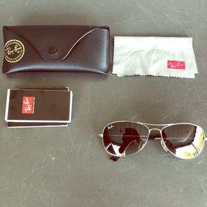RayBan Cockpit Sunglasses Like New! Style RB 3362